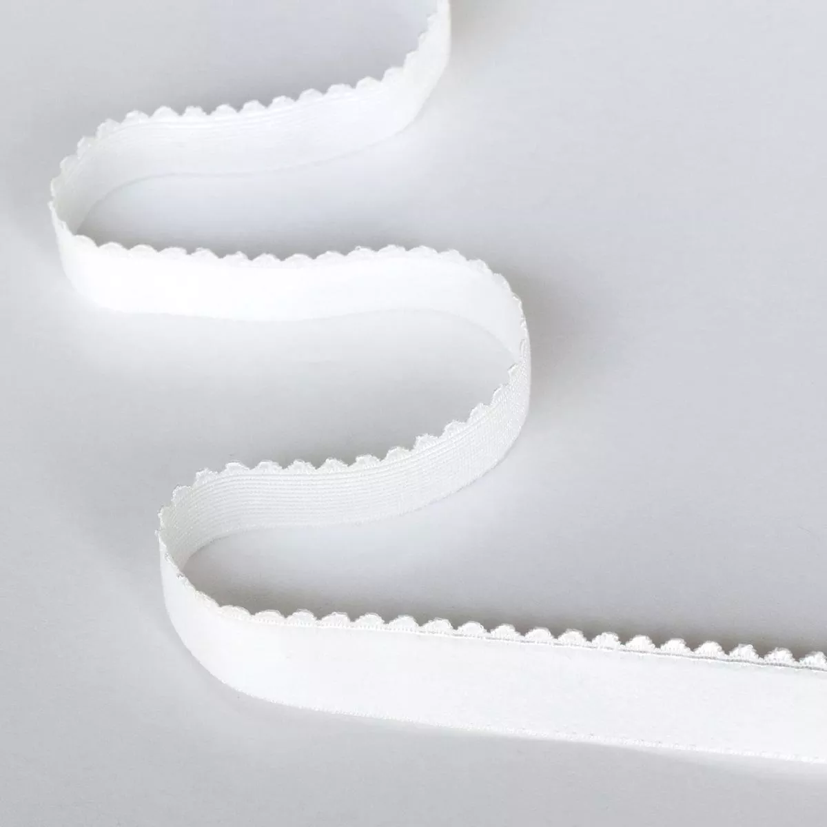 *Scalloped Elastic – Off-White